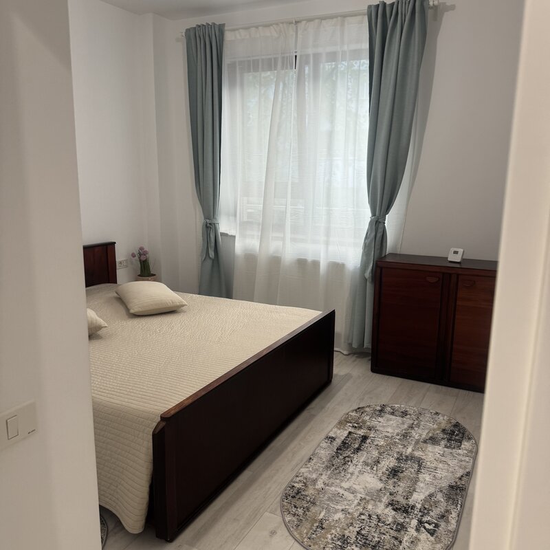 Nicolae Grigorescu, Policlinica Titan, Parc Titanii.